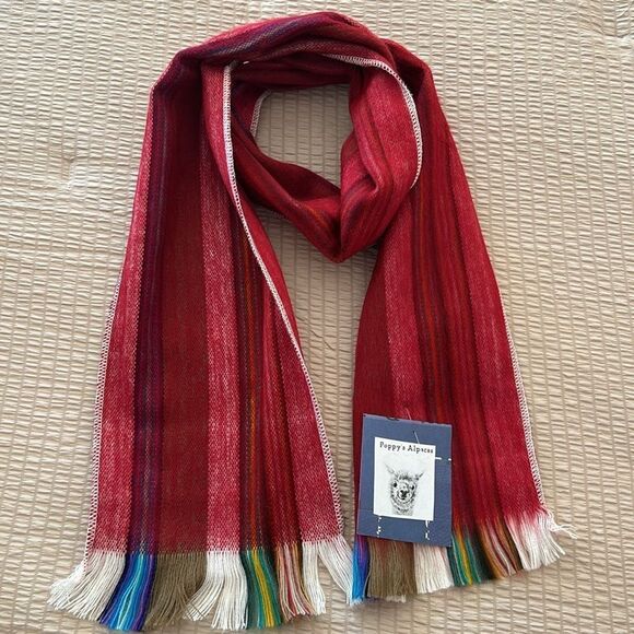 Beautiful alpaca scarf from Ecuador so soft and warm! - Picture 10 of 13